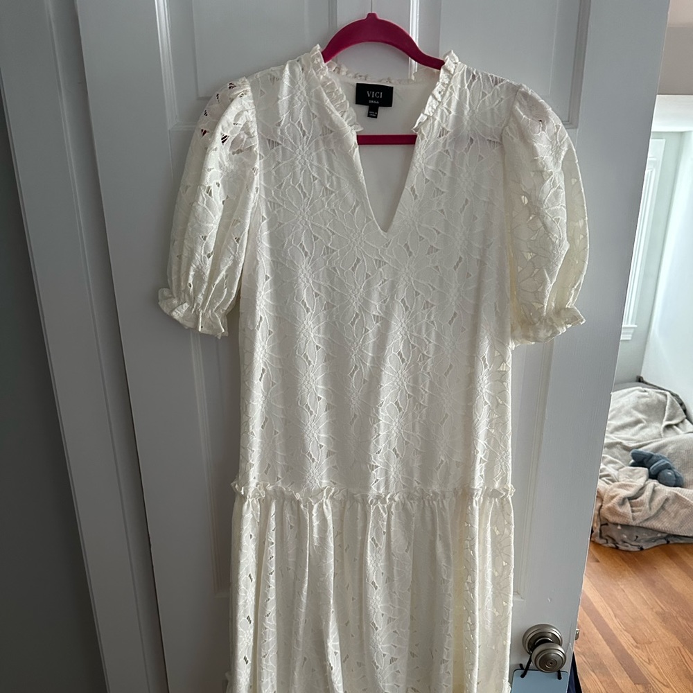 Vici white dress